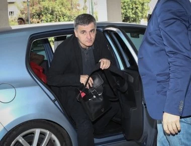 Συνάντηση Ευ. Τσακαλώτου-Άν. Γκουρία στο ΥΠΟΙΚ